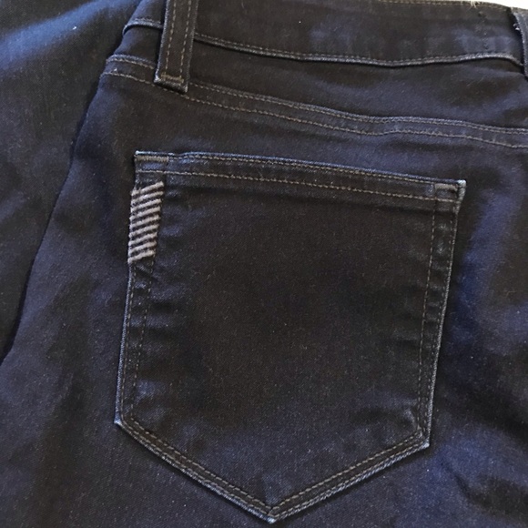 PAIGE Dark Wash Verdugo Ankle Cut Jeans SZ 29 EUC - Picture 6 of 9
